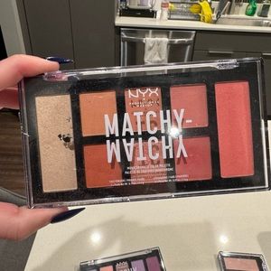 NYX Eyeshadow Palette